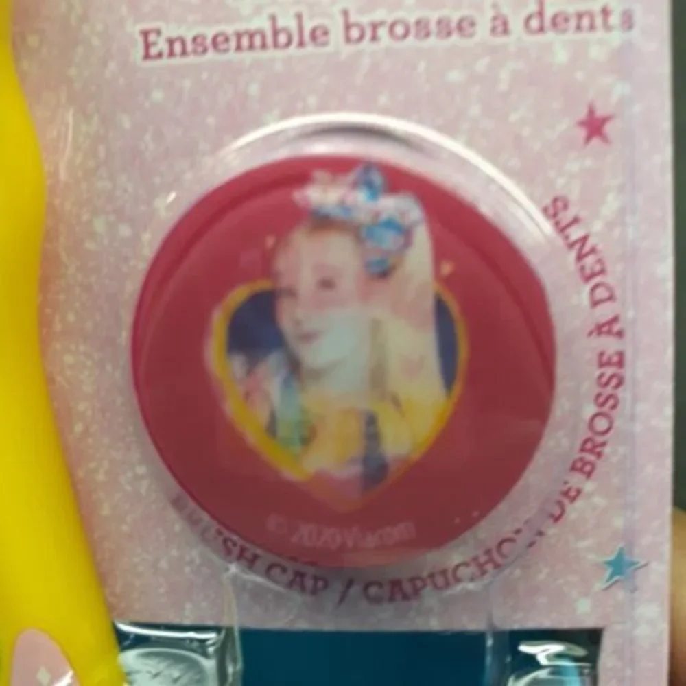 Jojo Siwa 3 Piece Toothbrush Set Holographic Cap & Rinsing Cup Blue Yellow Pink